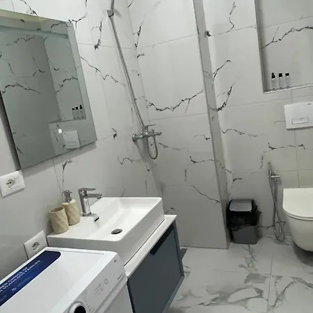Apartment Dl Center Tirana